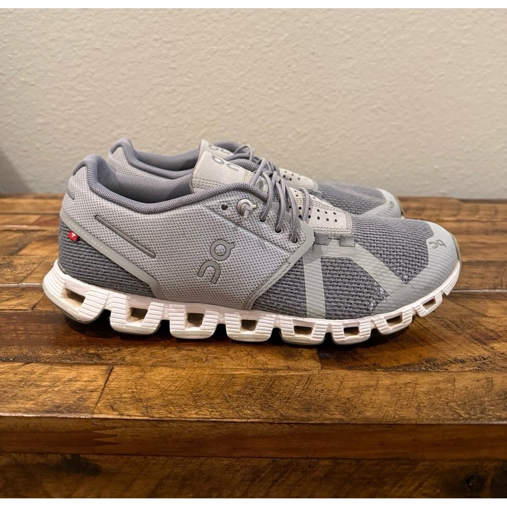 On Women's Cloud 5 Lifestyle